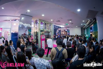 Mini concert BNK48 at Centerpoint of Siam Square — photo 241