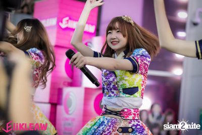 Mini concert BNK48 at Centerpoint of Siam Square — photo 257