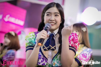Mini concert BNK48 at Centerpoint of Siam Square — photo 260