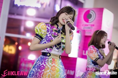 Mini concert BNK48 at Centerpoint of Siam Square — photo 267