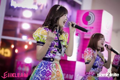 Mini concert BNK48 at Centerpoint of Siam Square — photo 268