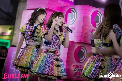 Mini concert BNK48 at Centerpoint of Siam Square — photo 298