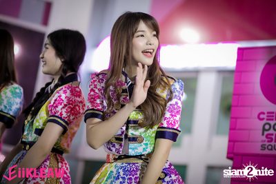 Mini concert BNK48 at Centerpoint of Siam Square — photo 302