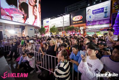 Mini concert BNK48 at Centerpoint of Siam Square — photo 314