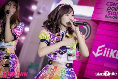 Mini concert BNK48 at Centerpoint of Siam Square — photo 334