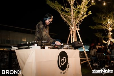 BRONX Grand Opening Party กับ Peck Palitchoke — photo 37