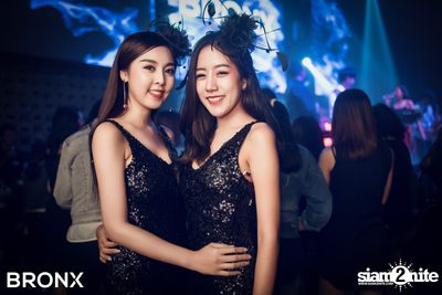 BRONX Grand Opening Party กับ Peck Palitchoke — photo 83