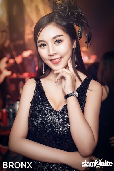 BRONX Grand Opening Party กับ Peck Palitchoke — photo 85