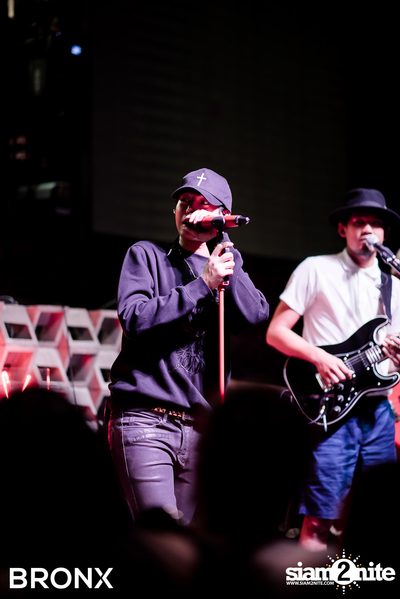BRONX Grand Opening Party กับ Peck Palitchoke — photo 124