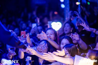 BRONX Grand Opening Party กับ Peck Palitchoke — photo 134