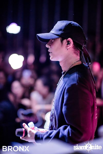 BRONX Grand Opening Party กับ Peck Palitchoke — photo 155