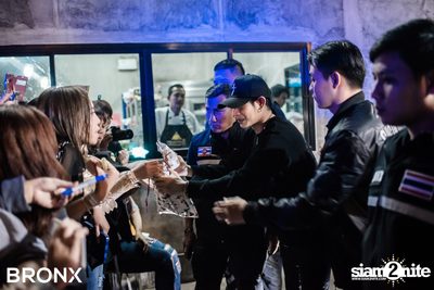 BRONX Grand Opening Party กับ Peck Palitchoke — photo 178