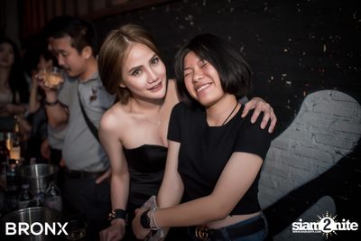 BRONX Grand Opening Party กับ Peck Palitchoke — photo 192