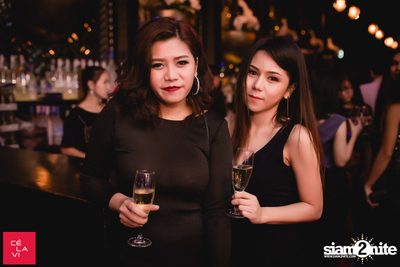 Crush Wednesdays นำเสนอ DJ Hedspin ที่ เซ ลา วี — photo 17