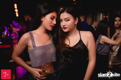 Crush Wednesdays นำเสนอ DJ Hedspin ที่ เซ ลา วี — photo 41