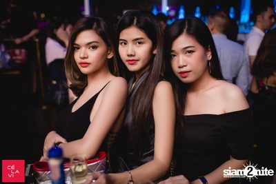 Crush Wednesdays นำเสนอ DJ Hedspin ที่ เซ ลา วี — photo 42