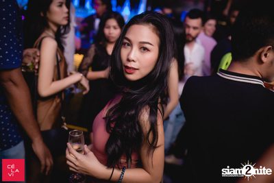 Crush Wednesdays นำเสนอ DJ Hedspin ที่ เซ ลา วี — photo 53