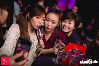 Crush Wednesdays นำเสนอ DJ Hedspin ที่ เซ ลา วี — photo 56