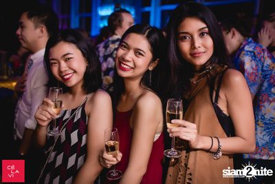 Crush Wednesdays นำเสนอ DJ Hedspin ที่ เซ ลา วี — photo 69