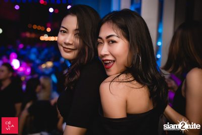 Crush Wednesdays นำเสนอ DJ Hedspin ที่ เซ ลา วี — photo 74