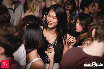 Crush Wednesdays นำเสนอ DJ Hedspin ที่ เซ ลา วี — photo 76