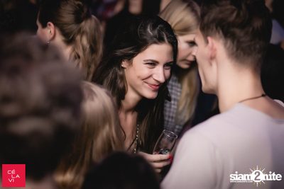Crush Wednesdays นำเสนอ DJ Hedspin ที่ เซ ลา วี — photo 77