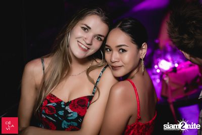 Crush Wednesdays นำเสนอ DJ Hedspin ที่ เซ ลา วี — photo 79