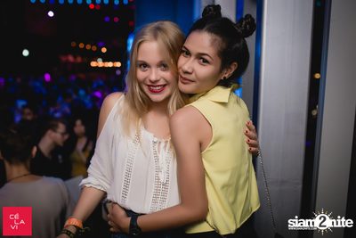 Crush Wednesdays นำเสนอ DJ Hedspin ที่ เซ ลา วี — photo 80