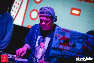 Crush Wednesdays นำเสนอ DJ Hedspin ที่ เซ ลา วี — photo 99