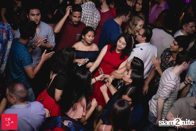 Crush Wednesdays นำเสนอ DJ Hedspin ที่ เซ ลา วี — photo 113