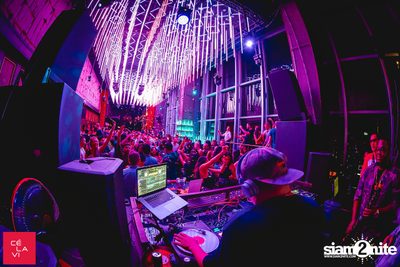 Crush Wednesdays นำเสนอ DJ Hedspin ที่ เซ ลา วี — photo 120