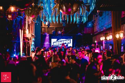Crush Wednesdays นำเสนอ DJ Hedspin ที่ เซ ลา วี — photo 127