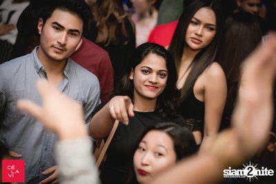 Crush Wednesdays นำเสนอ DJ Hedspin ที่ เซ ลา วี — photo 135