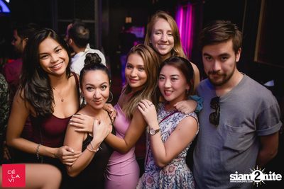Crush Wednesdays นำเสนอ DJ Hedspin ที่ เซ ลา วี — photo 137
