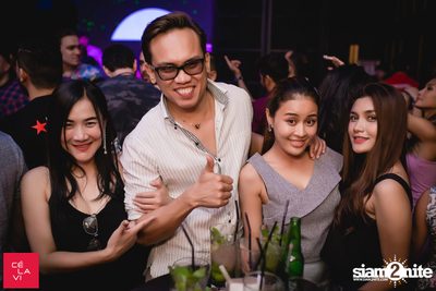 Crush Wednesdays นำเสนอ DJ Hedspin ที่ เซ ลา วี — photo 138