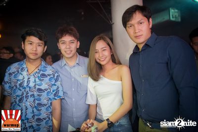 Oat Pramote ที่ วอร์ม อัพ คาเฟ่ เชียงใหม่ — photo 31