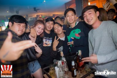 Oat Pramote ที่ วอร์ม อัพ คาเฟ่ เชียงใหม่ — photo 53