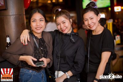 Oat Pramote ที่ วอร์ม อัพ คาเฟ่ เชียงใหม่ — photo 65