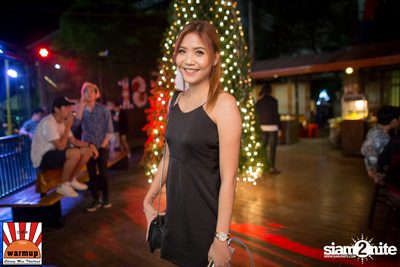 Oat Pramote ที่ วอร์ม อัพ คาเฟ่ เชียงใหม่ — photo 68