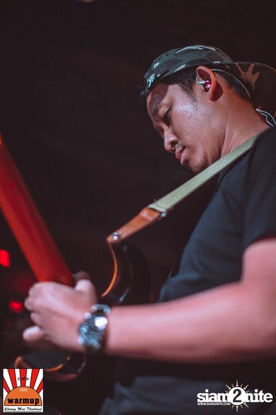 Oat Pramote ที่ วอร์ม อัพ คาเฟ่ เชียงใหม่ — photo 86