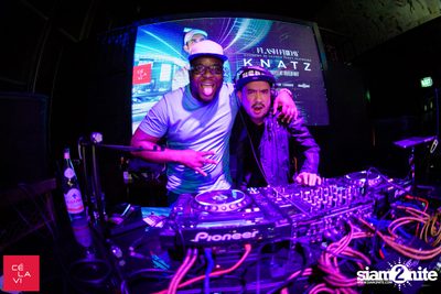 Flash Fridays Resident DJ Launch Party กับ Knatz ที่ เซ ลา วี — photo 48