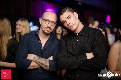 Flash Fridays Resident DJ Launch Party กับ Knatz ที่ เซ ลา วี — photo 57