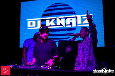 Flash Fridays Resident DJ Launch Party กับ Knatz ที่ เซ ลา วี — photo 78