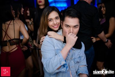 Flash Fridays Resident DJ Launch Party กับ Knatz ที่ เซ ลา วี — photo 80