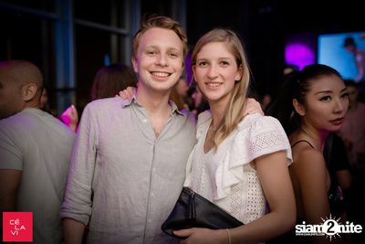 Flash Fridays Resident DJ Launch Party กับ Knatz ที่ เซ ลา วี — photo 86