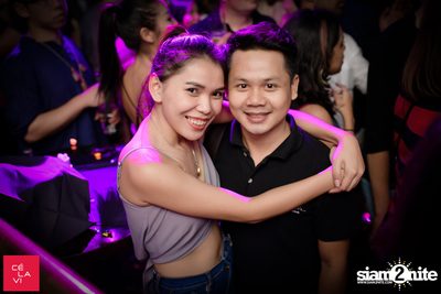 Flash Fridays Resident DJ Launch Party กับ Knatz ที่ เซ ลา วี — photo 90