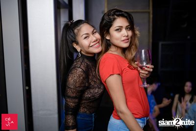 Flash Fridays Resident DJ Launch Party กับ Knatz ที่ เซ ลา วี — photo 102