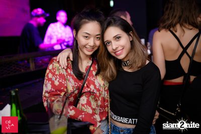 Flash Fridays Resident DJ Launch Party กับ Knatz ที่ เซ ลา วี — photo 108