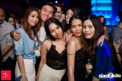 Flash Fridays Resident DJ Launch Party กับ Knatz ที่ เซ ลา วี — photo 113