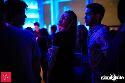 Flash Fridays Resident DJ Launch Party กับ Knatz ที่ เซ ลา วี — photo 119